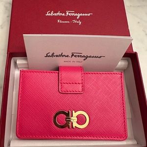 NIB FERRAGAMO Pink Leather Card Holder
